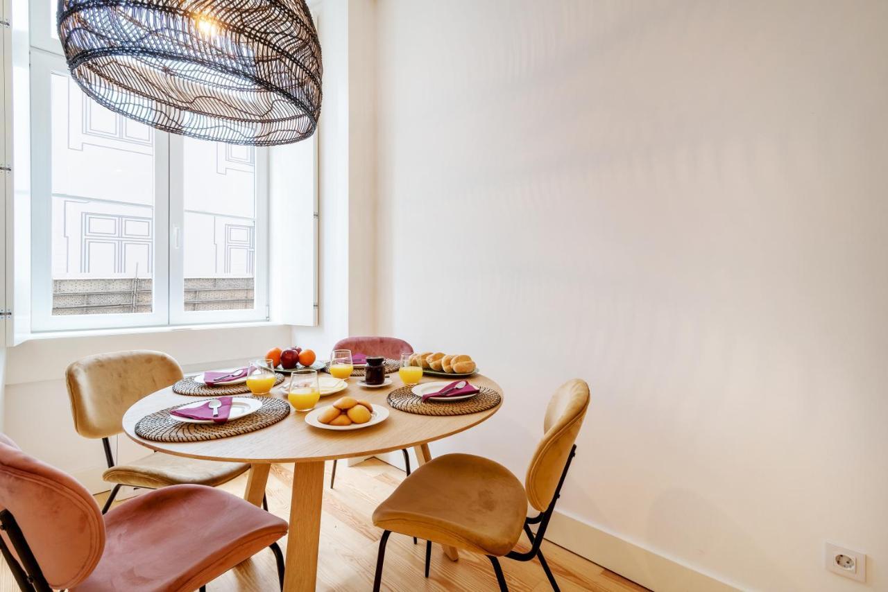 Modern 1Bdr In Downtown Lisbon By Lovelystay Exterior foto